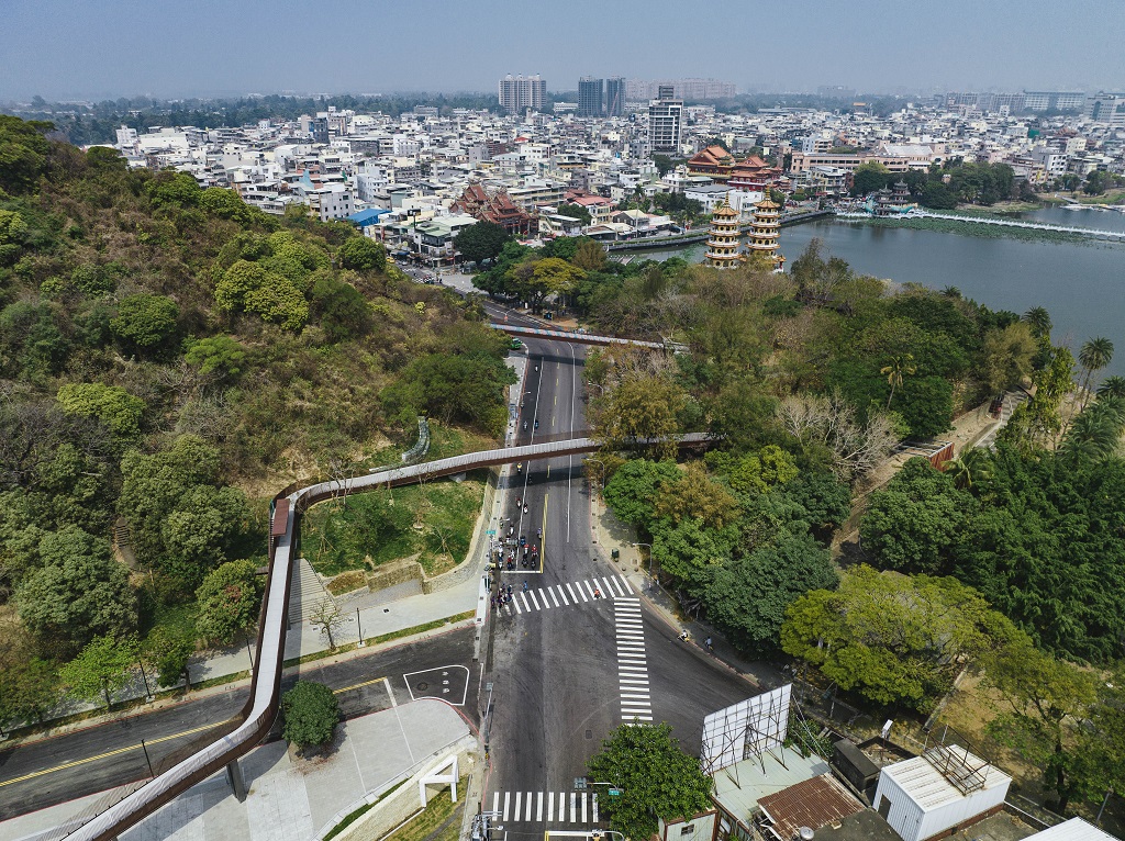 標題:「見城之道」完工啟用 左營大小龜山縫合恢復百年風水照片